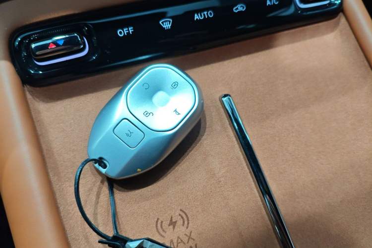 Used GAC Trumpchi Xiangwang S7 2025 205 km Max Version Interior 1