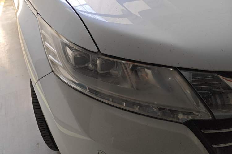 Used Honda Odyssey 2015 2.4L Smart Edition Right Front Headlight