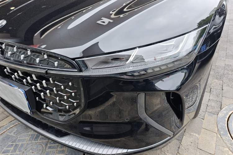 Used Lincoln Z 2025 2.0T Prestige Hybrid Edition
