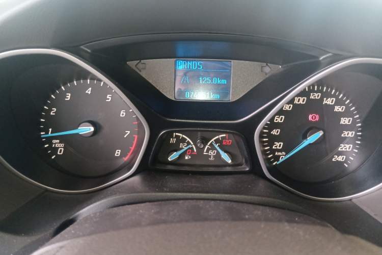 Used Ford Focus 2012 Sedan 1.6L Automatic Comfort Model
