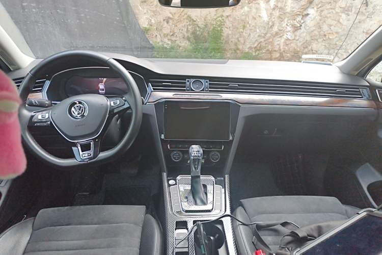 Used Volkswagen Magotan 2017 330TSI DSG Luxury Model