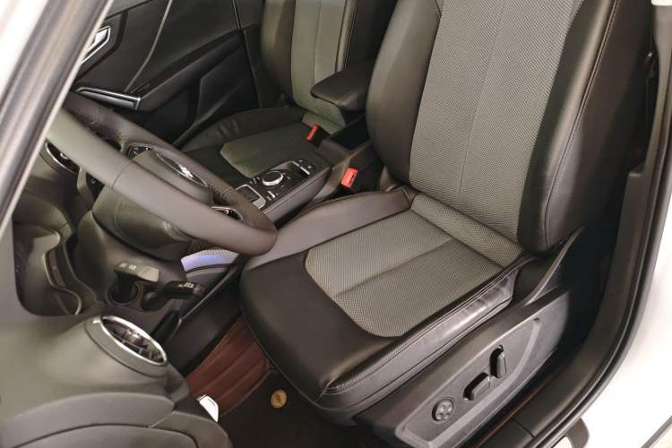 Used Audi Q2L 2021 35 TFSI Fashionable and Elegant Model
