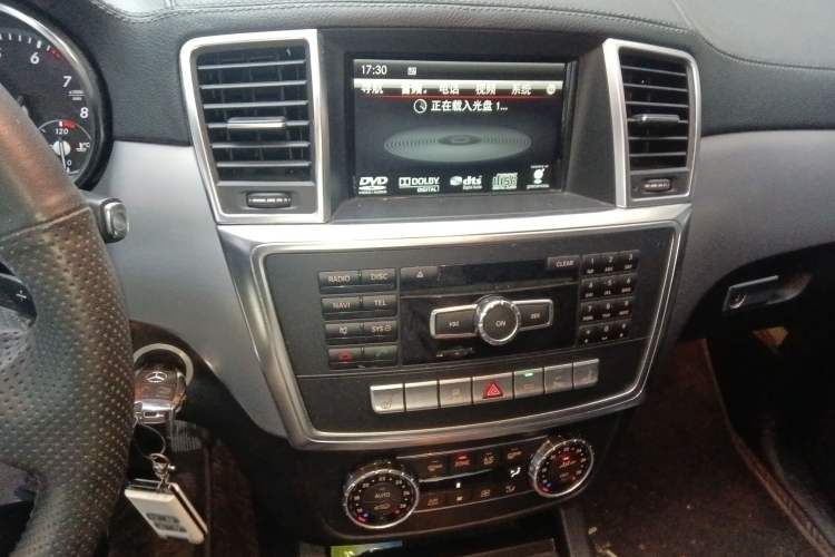 Used Mercedes-Benz GL-Class 2014 GL 400 4MATIC Dynamic Model