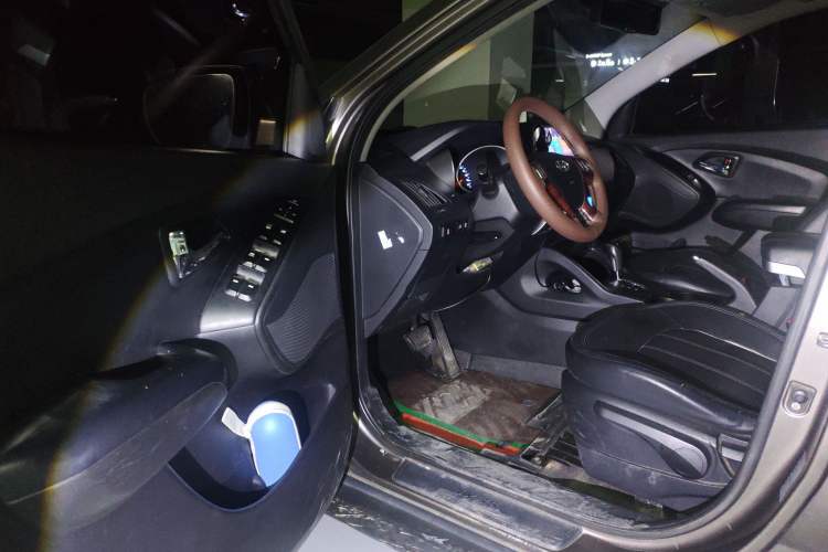 Used Hyundai ix35 2010 2.0L Automatic Two-Wheel Drive Elite Edition GLS