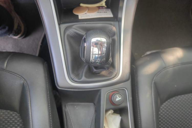 Used Citroen C4 Sega 2016 1.6L Manual Luxury Model Gear Lever