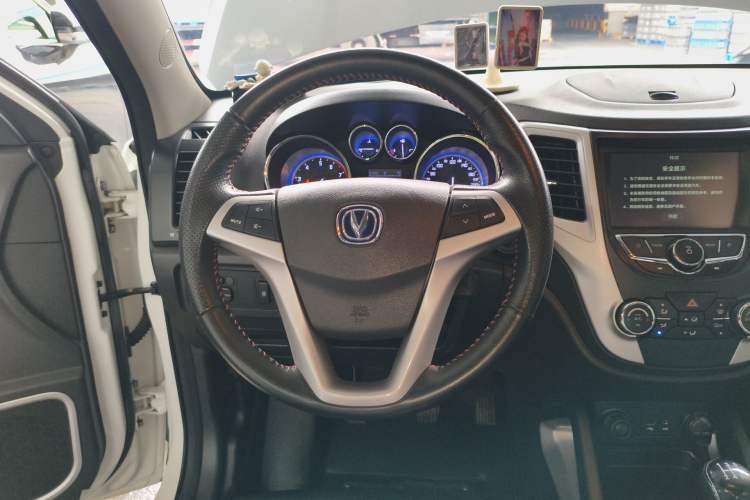 Used CHANGAN CS35 2016 1.6L Manual Luxury Model China IV Standard Steering Wheel