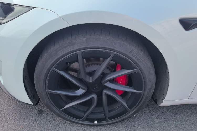 Used Tesla Model 3 2024 High-Performance All-Wheel-Drive Version
