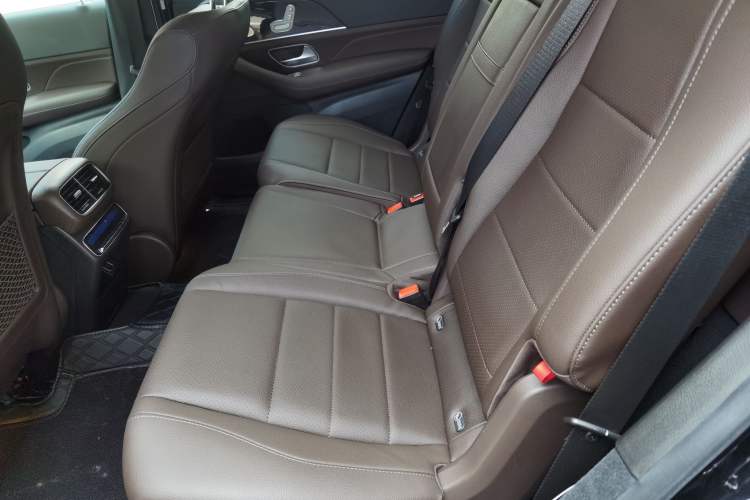 Used Mercedes-Benz GLS 2022 GLS 450 4MATIC Stylish Model Left Rear Seat