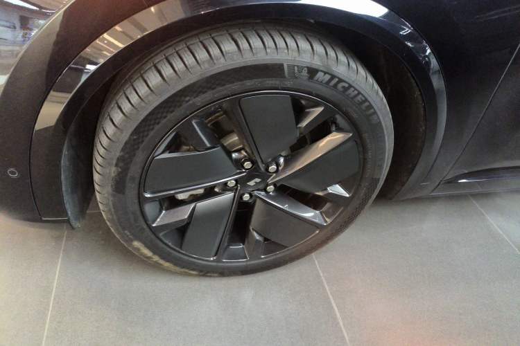 Used Li Auto L8 2025 Ultra Smart Refreshed Edition