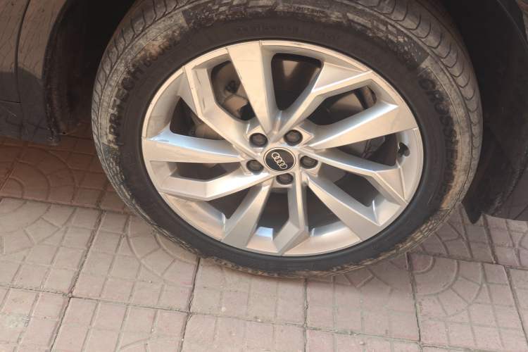 Used Audi Q5L 2022 40T Luxury Dynamic Model