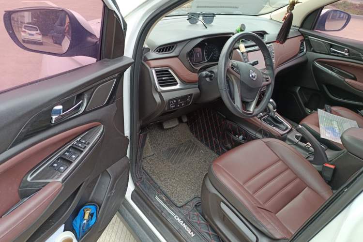 Used CHANGAN Lingxuan 2017 1.5T Automatic Lehuo Elite Model
