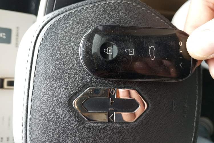 Used Hima AITO M7 2022 1.5T Four-Wheel Drive Flagship Edition
