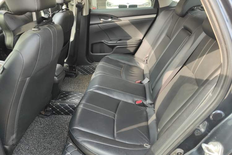 Used Honda Civic 2016 220TURBO CVT Prestige Edition
