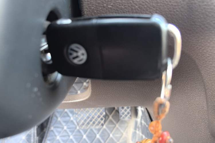 Used Volkswagen Bora 2015 Qihui Edition 1.6L Automatic Fashion Model
