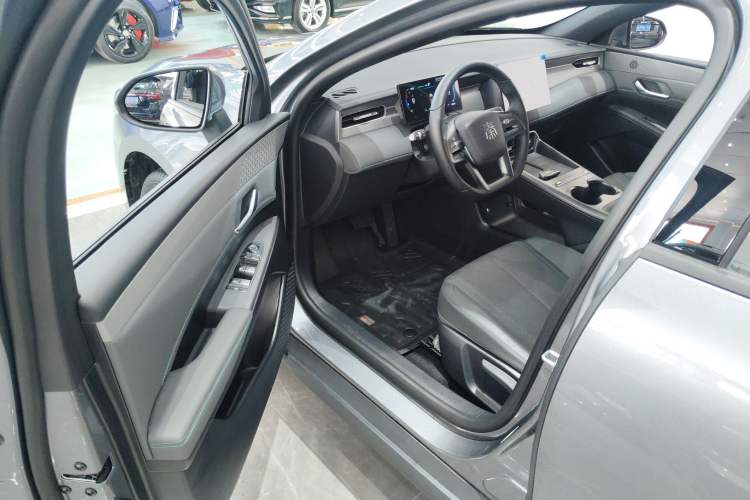 Used BYD Qin PLUS  Driver Seat