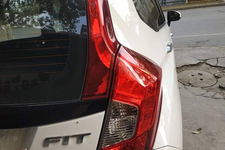 Used Honda Fit 2014 1.5L LX CVT Comfort Model
