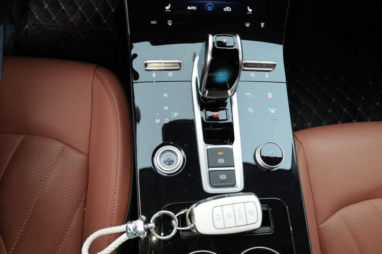 Used Chery Tiggo 8 PLUS 2022 290TGDI DCT Luxury Edition