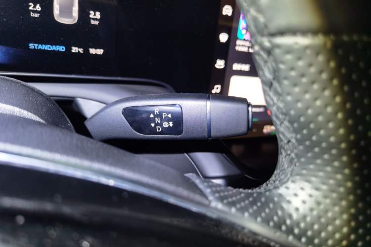 Used XPeng P7 2023 P7i 702 Pro Gear Lever