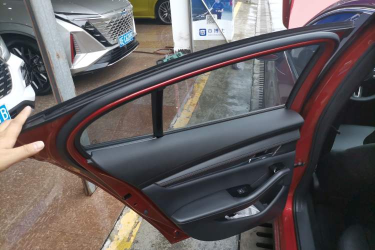 Used Mazda Mazda 3 Axela 2023 2.0L Automatic ZhiXuan Edition
