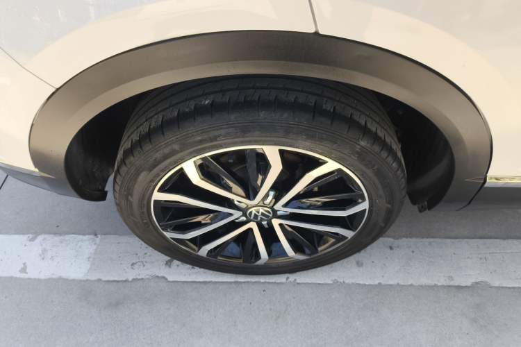 Used Volkswagen T-ROC 2021 280TSI DSG Two-Wheel Drive Comfort Connect Edition