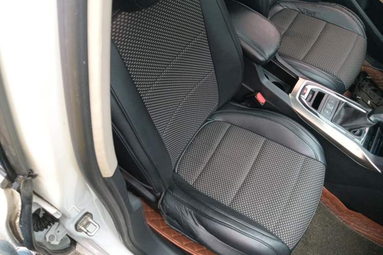 Used Peugeot 408 2018 350THP Automatic Luxury Edition Right Front Seat