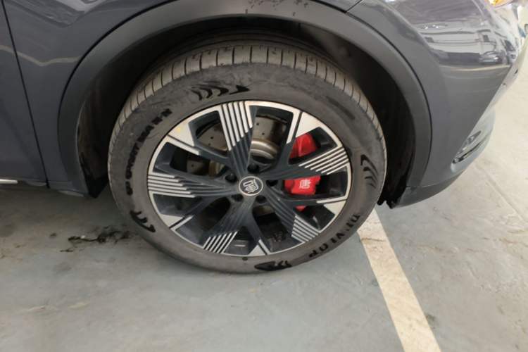 Used BYD Tang New Energy 2024 DM-i Glory Edition 200KM Flagship Model Exterior 5