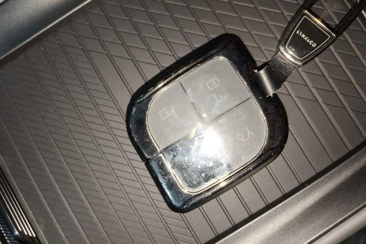 Used Lynk & Co 08 EM-P 2025 245km Ultra-Long Range Halo