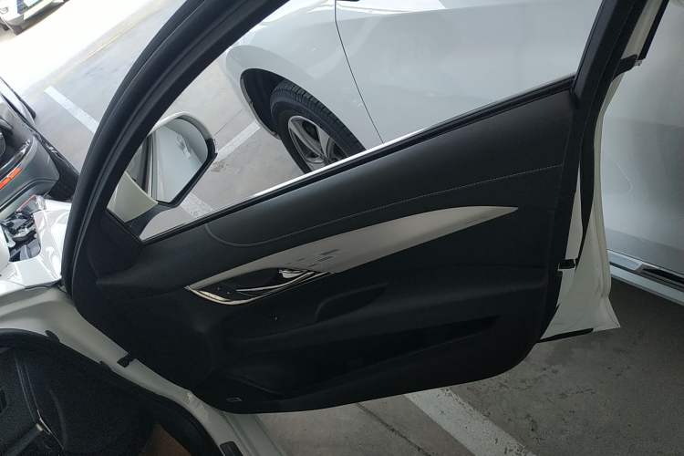 Used Cadillac ATS-L 2017 28T Fashion Edition