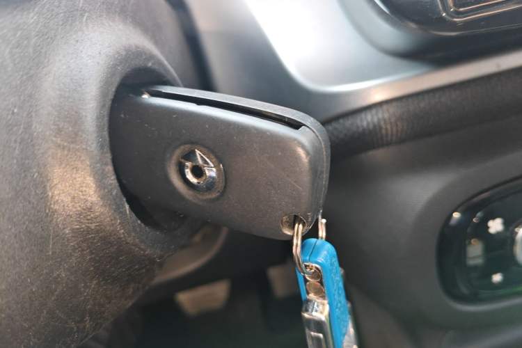 Used smart fortwo 2018 1.0L 52kW Hardtop Passion Edition China V Standard
