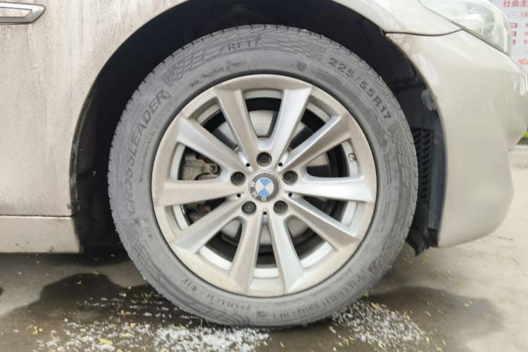 Used BMW 5 Series 2012 523Li Luxury Model