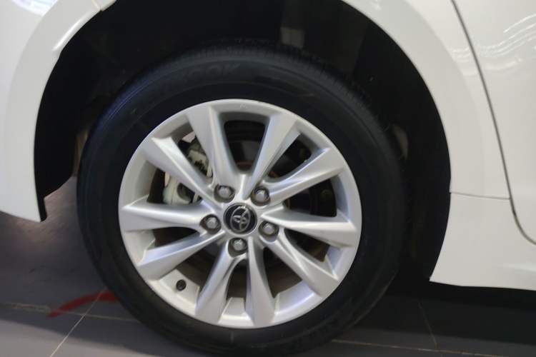 Used Toyota Corolla 2023 1.2T Elite Edition Right Rear Wheel Hub