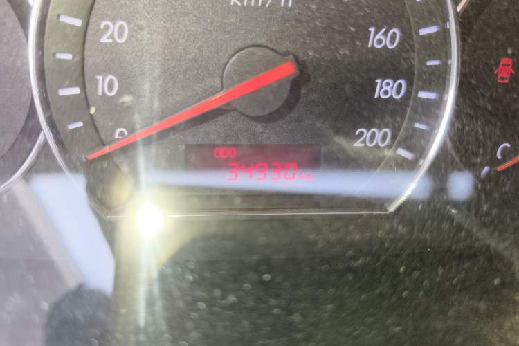 Used Changan Alsvin V3 2012 1.3L Manual Comfort Version China IV Standard
