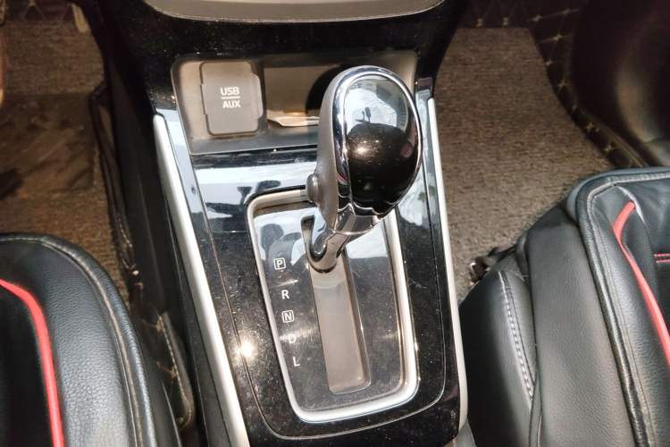 Used Nissan Sylphy 2018 1.6XV CVT Deluxe Edition Gear Lever