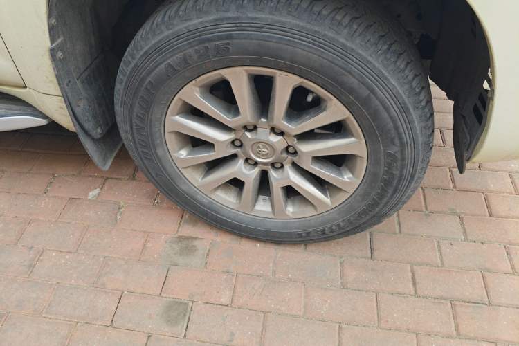 Used Toyota Prado 2018 3.5L Automatic TX Right Front Wheel Hub