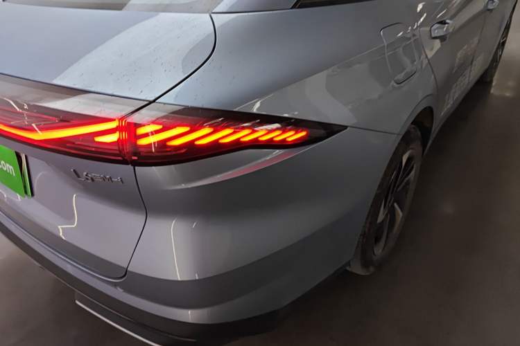 Used Geely Galaxy L6 2025 EM-i 140km Starship Edition