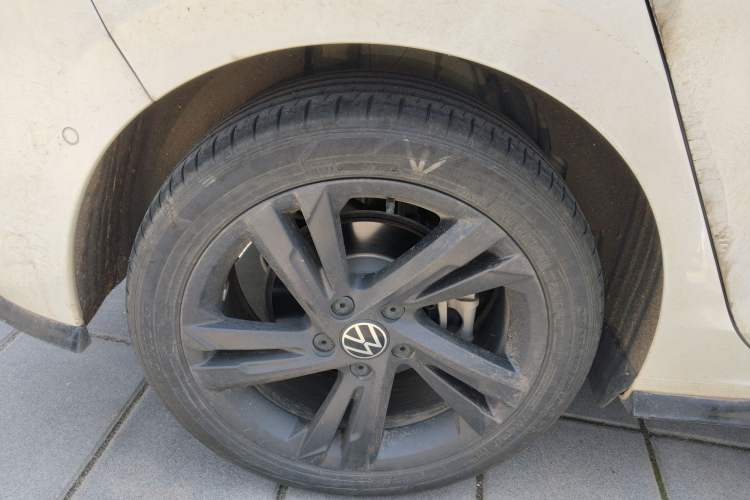 Used Volkswagen Golf 2023 Facelift 280TSI DSG R-Line
