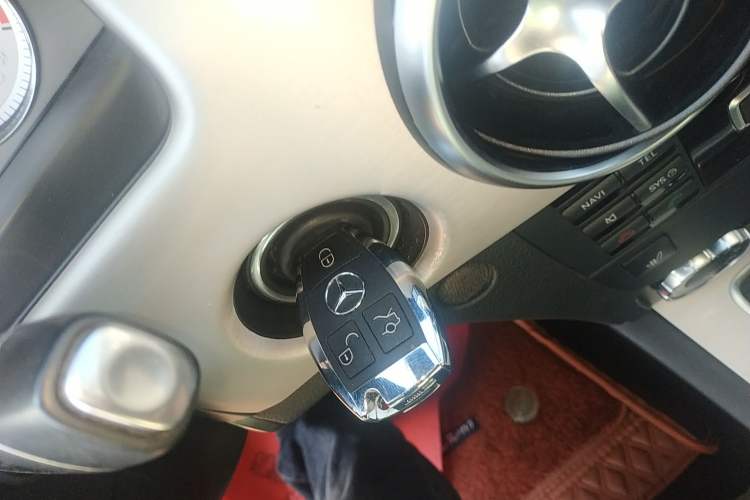 Used Mercedes-Benz GLK-Class 2015 GLK 260 4MATIC Fashion Edition Ultimate Version
