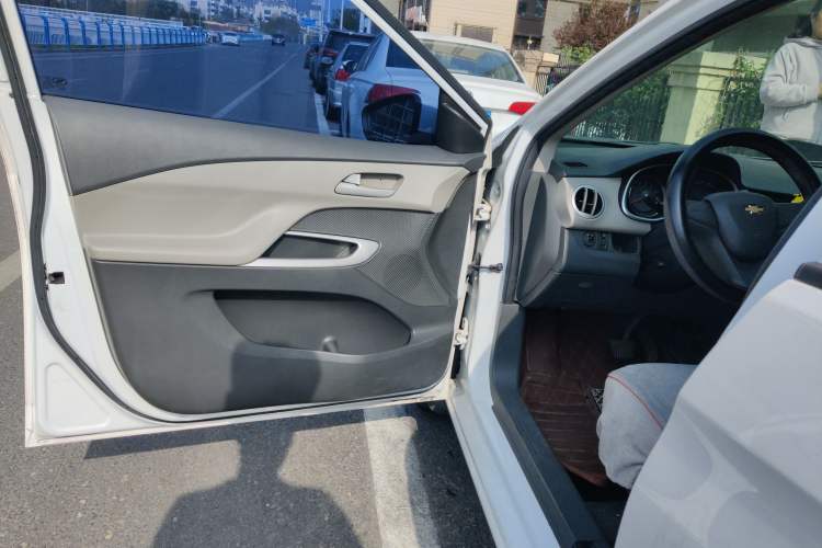 Used Chevrolet Sail 2015 Sail 3 1.3L AMT Ideal Edition Driver Seat