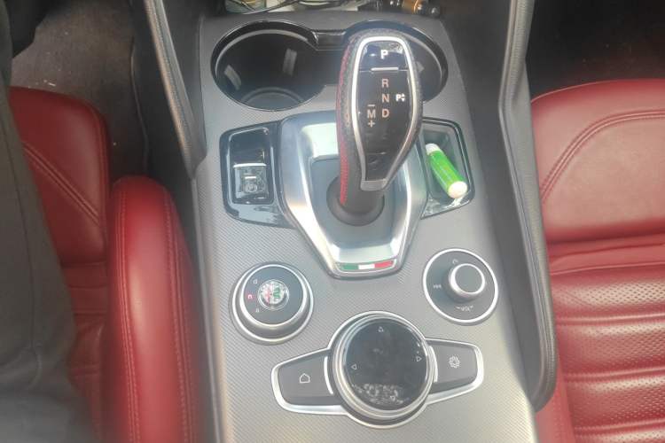 Used Alfa Romeo Giulia 2020 2.0T 280HP Luxury Sports Edition