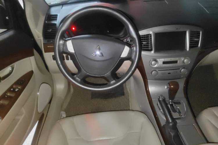 Used Mitsubishi Galant 2012 2.4L Deluxe Upgrade Edition Steering Wheel