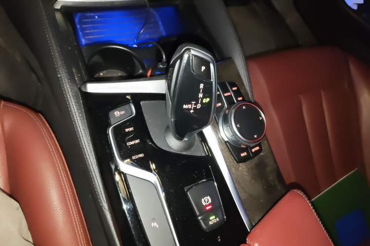 Used BMW 5 Series 2019 530Li Leading Model M Sport Package
