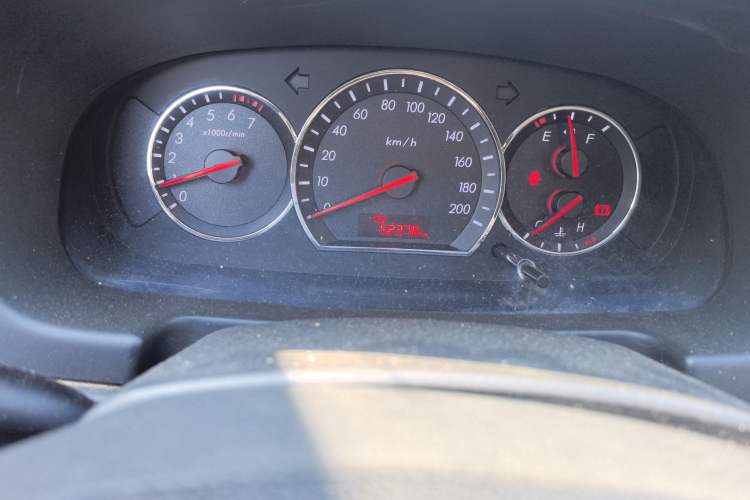 Used Changan Alsvin V3 2015 1.4L Manual Meiruan Model China V Standard