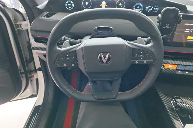 Used CHANGAN UNI-V 2024 1.5T Prestige Edition
