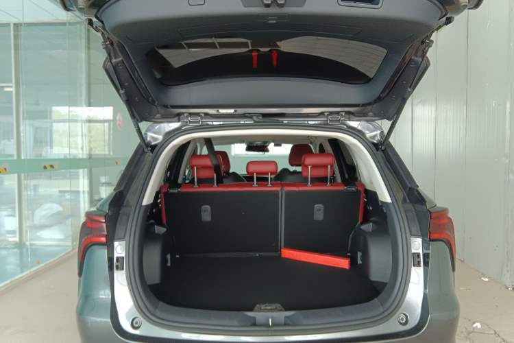 Used CHANGAN CS75 PLUS 2020 1.5T Automatic Luxury Version Trunk