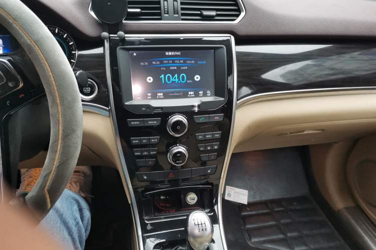Used Haval H2 2014 1.5T Manual Two-Wheel Drive Prestige Edition