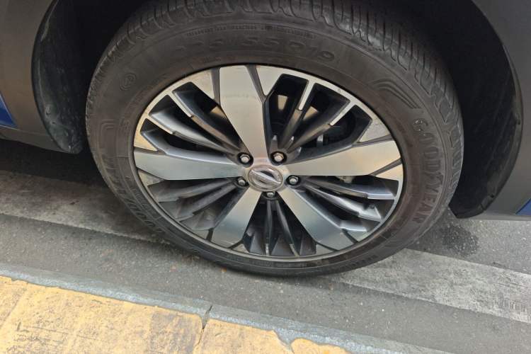 Used Haval F7x 2019 1.5T Two-Wheel Drive Smart & Trendy Edition Right Front Wheel Hub