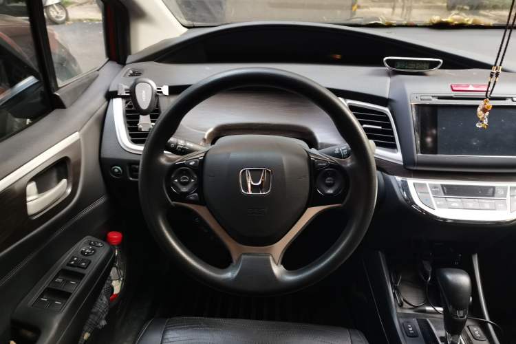 Used Honda Jade 2014 1.8L CVT Luxury Edition 5 seats Steering Wheel
