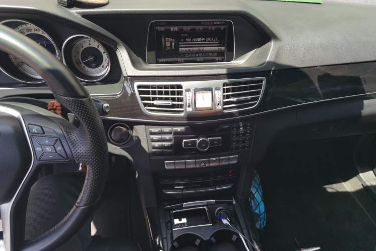 Used Mercedes-Benz E-Class 2015 E 260 L Sport & Fashion Model