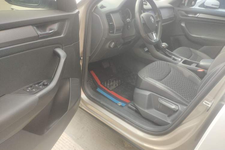 Used Skoda Kodiaq 2018 TSI330 5-Seater Two-Wheel Drive Comfort Edition
