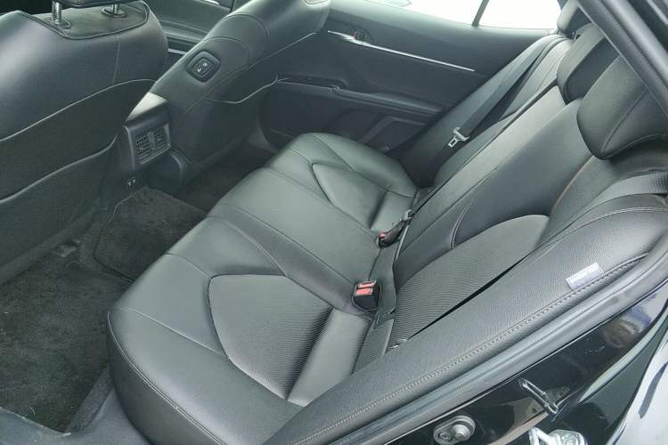 Used Toyota Camry 2019 2.0G Luxury Edition China VI Standard
